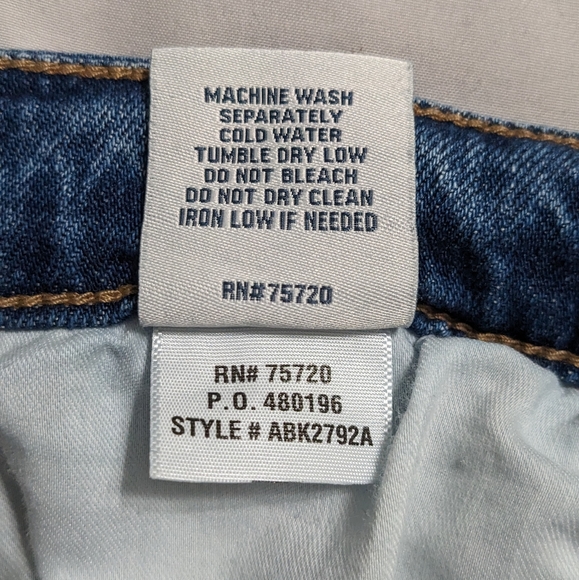 SOLD Buckle BKE Parker Universal Fit Ripped Jeans Sz 33 High Rise Style ABK2792 - Picture 7 of 7